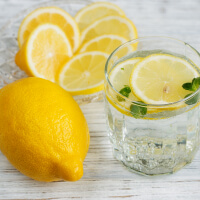 Drink Water with Lemon picture